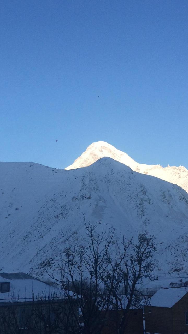 Dachi Inn Kazbegi Exterior foto